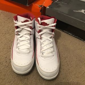 Jordan Retro 2’s
